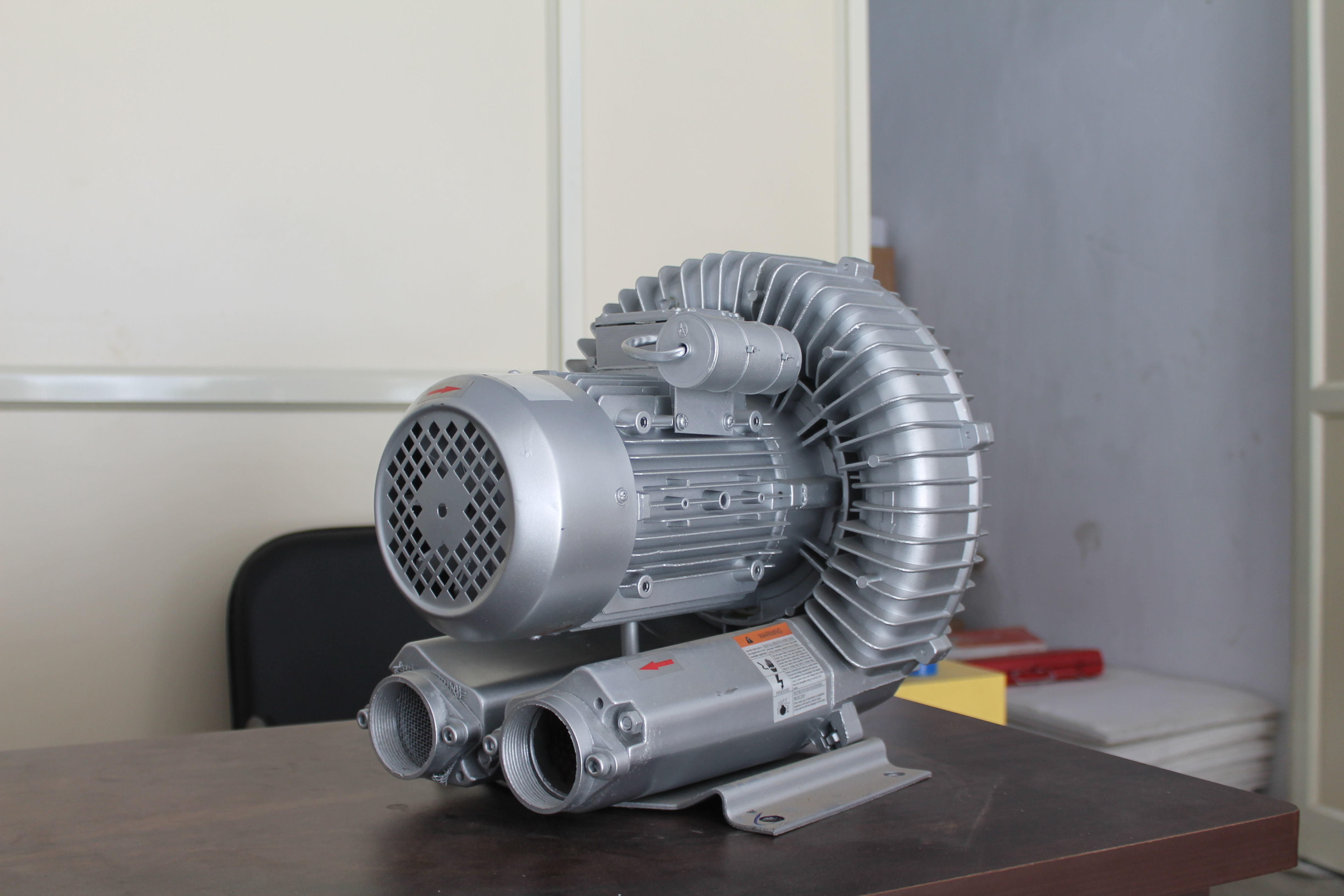 2.3hp - 1.75kw -Three Phase Ring Blower Application: Industrial