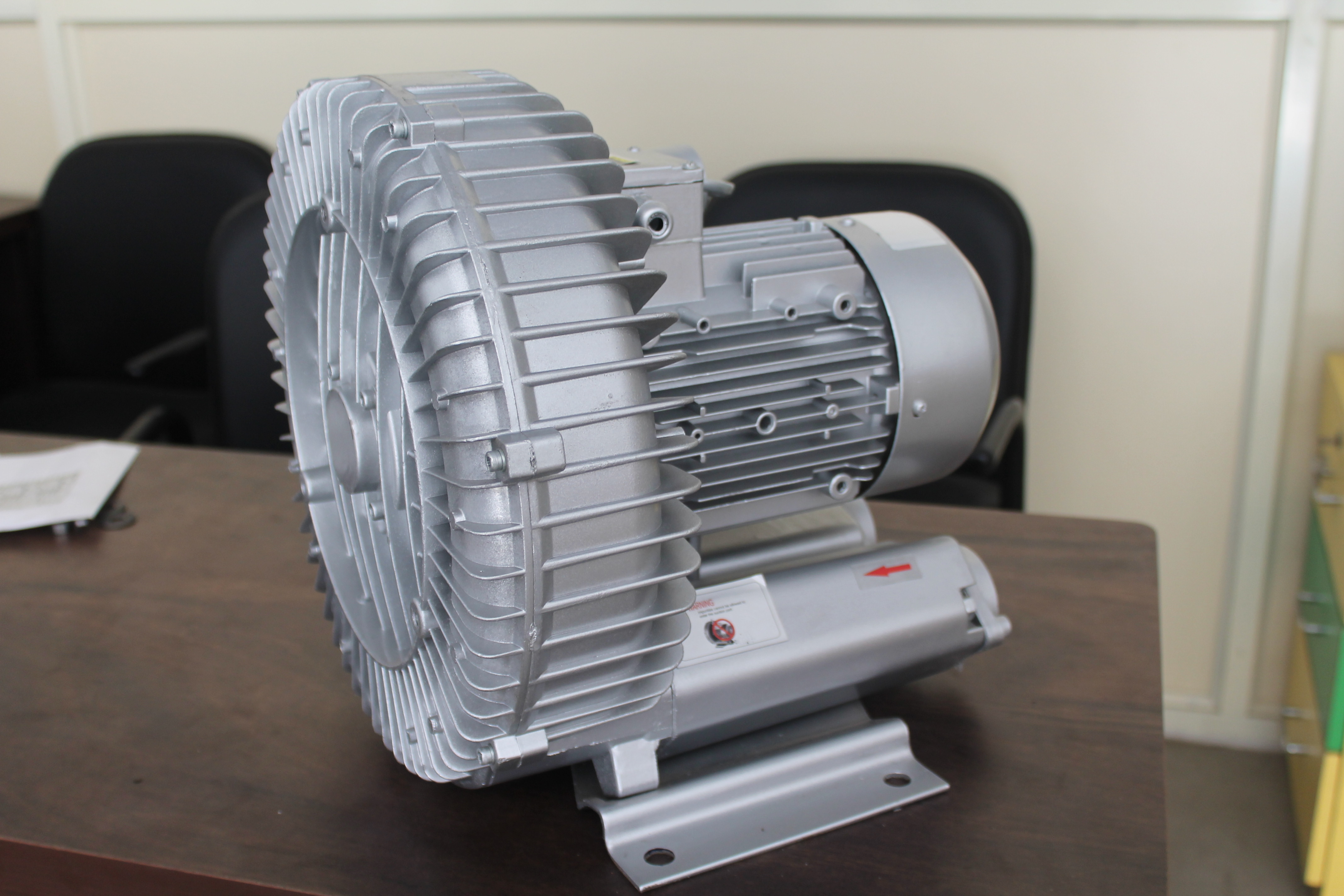 1.2hp - 0.9kw - Three Phase Ring Blower Application: Industrial