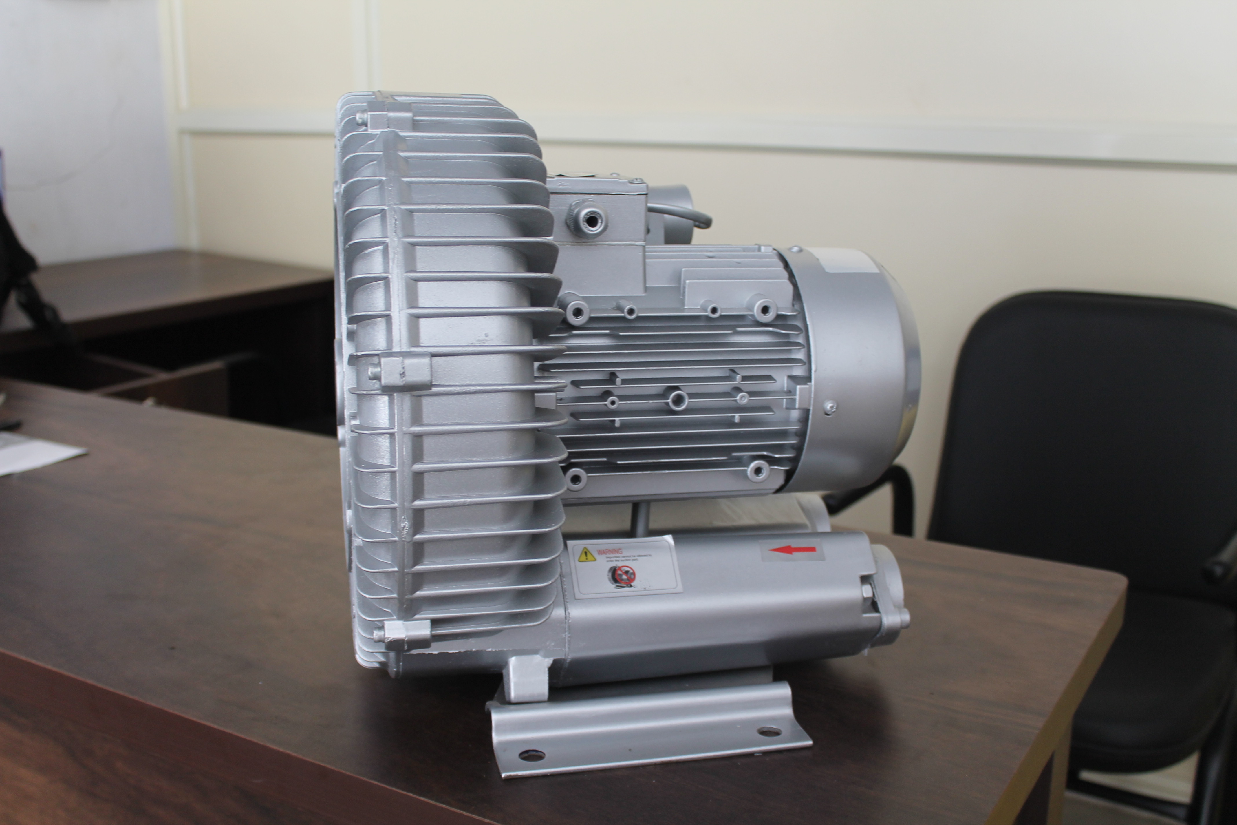 1.2hp - 0.9kw - Three Phase Ring Blower Application: Industrial