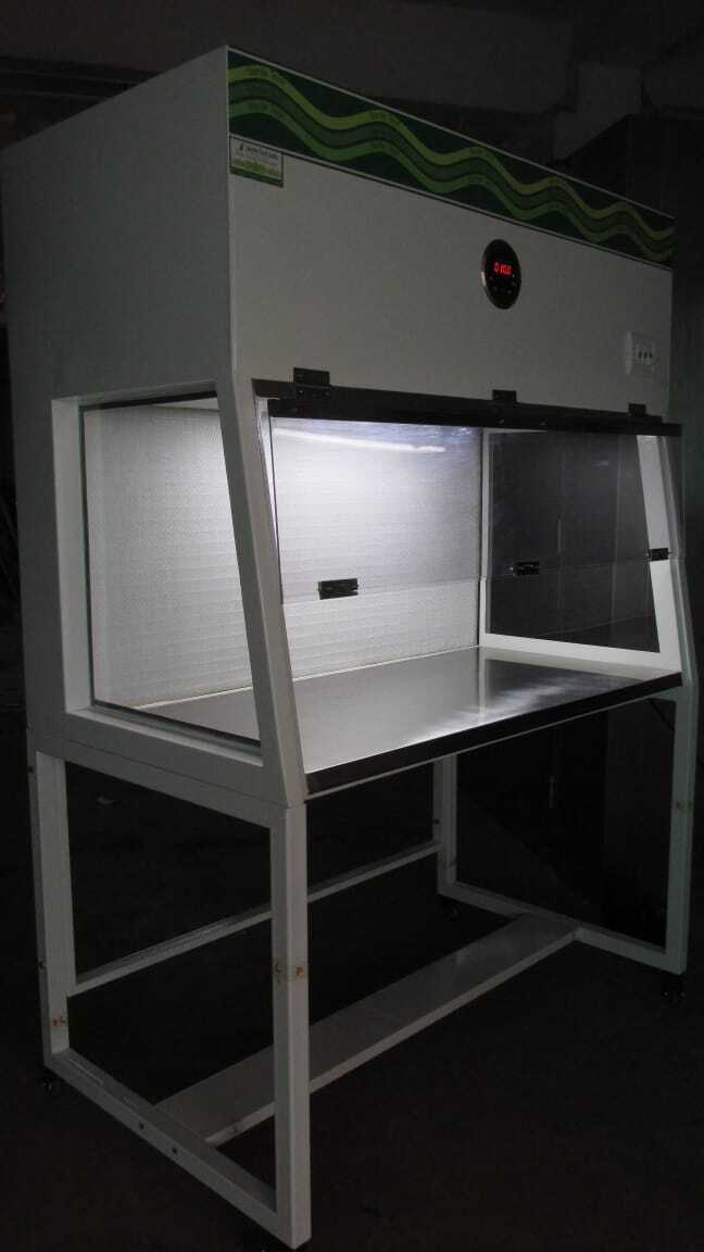 Horizontal Laminar Air Flow Workstation - Application: Laboratory