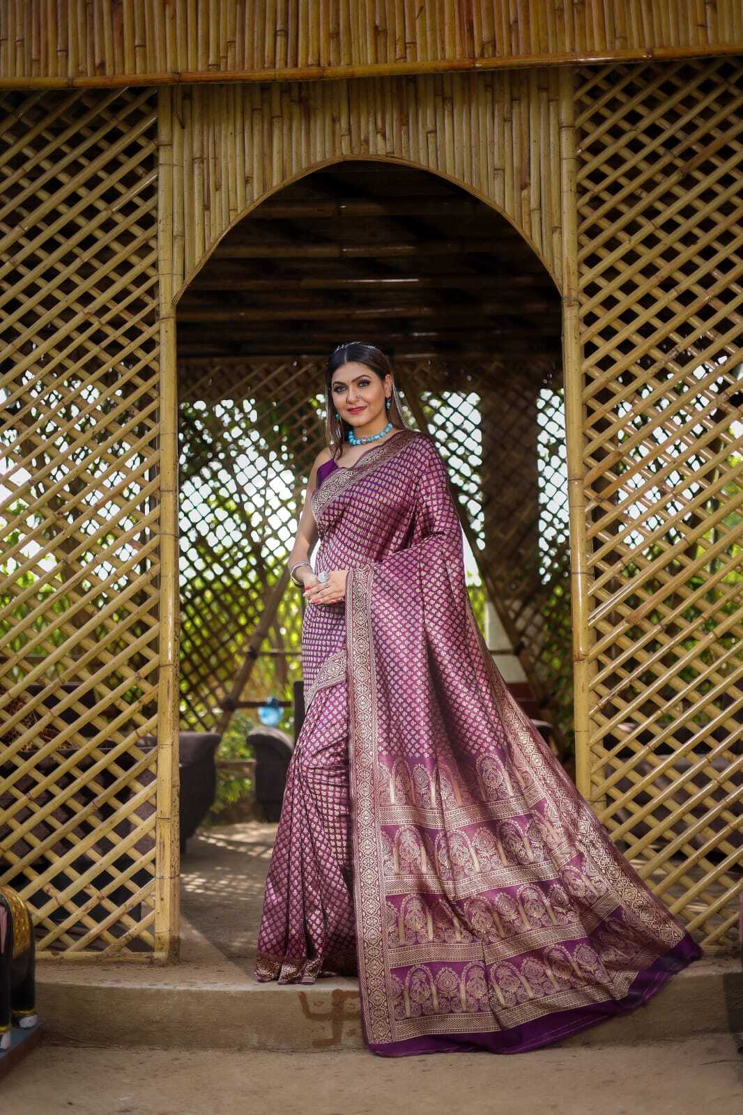 Zari Work Saree - Premium Silk Fabric, Elegant Traditional Design , Intricate Embroidery Details