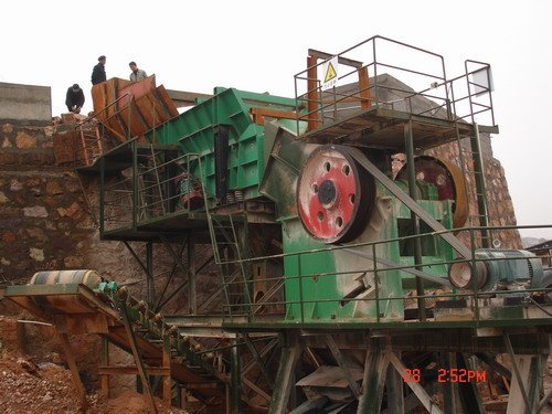 जबड़ा तोड़ने वाला