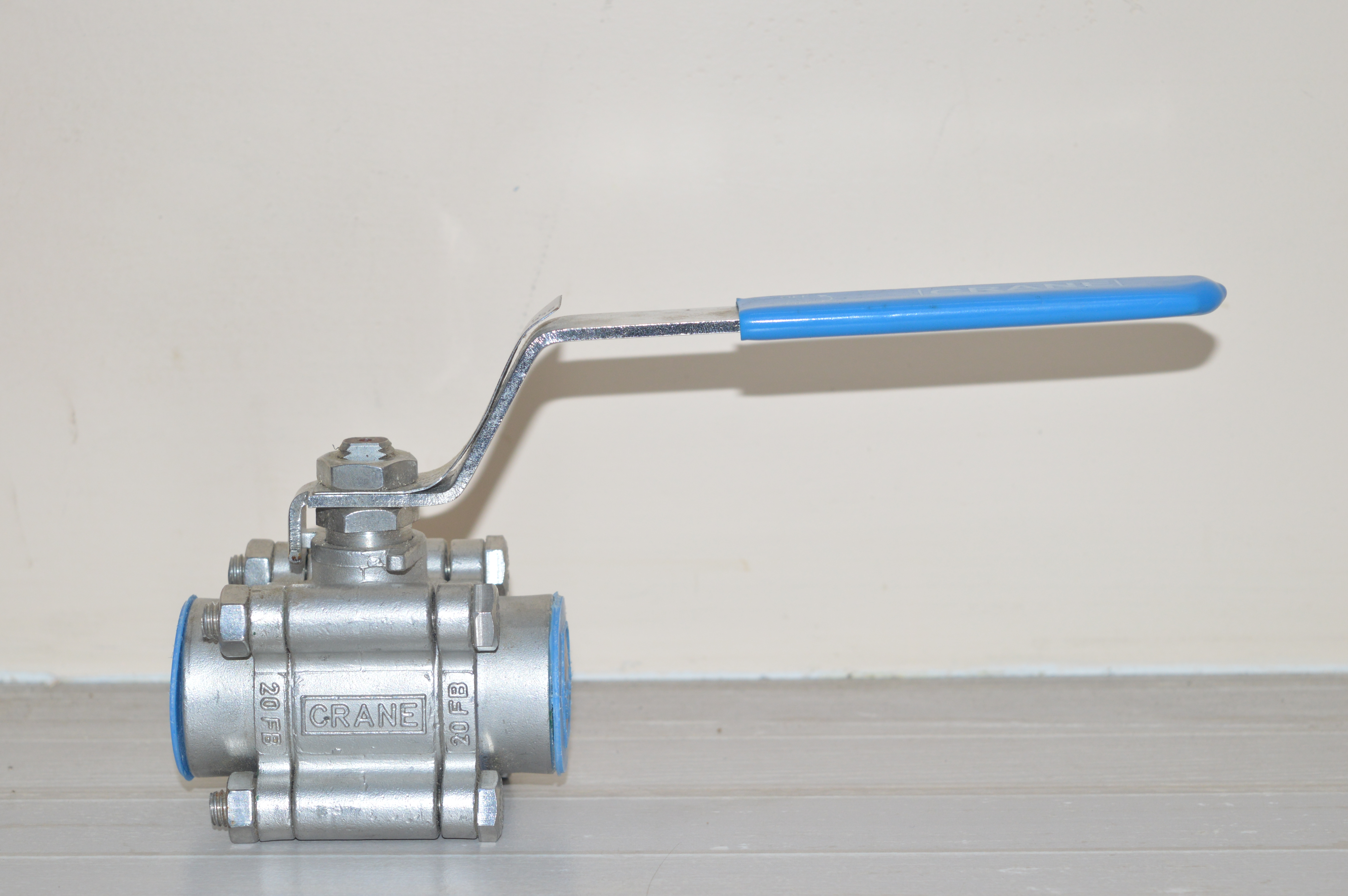 Crane Ball Valve - Stainless Steel, 15 Mm To 150 Mm Size, Blue Painted Finish | Medium Pressure, Flanged Connection, Corrosion Resistant, Throttles Gases And Vapors