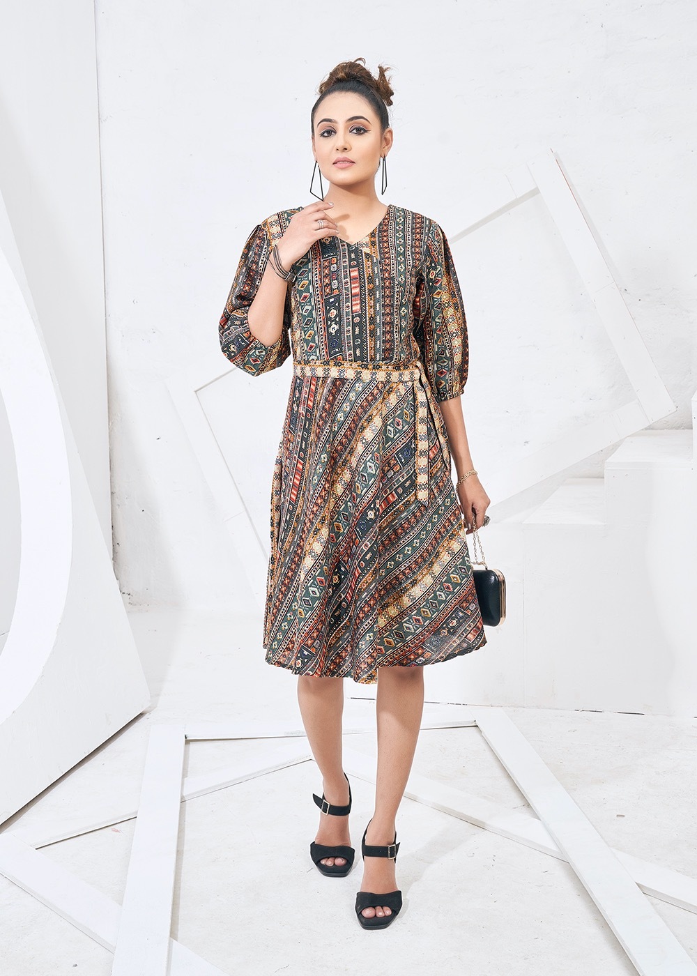 1 Piece Dress - Bust Size: Medium