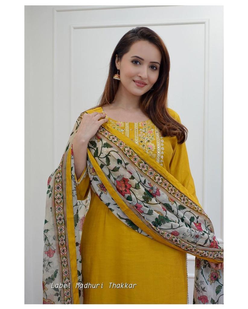Rayon Kurti Set - Rayon Fabric Top With Rayon Plazo And Embroidered Neckline, Digital Print Dupatta, Size M-xxl, Knee Length, Indian Ethnic Style