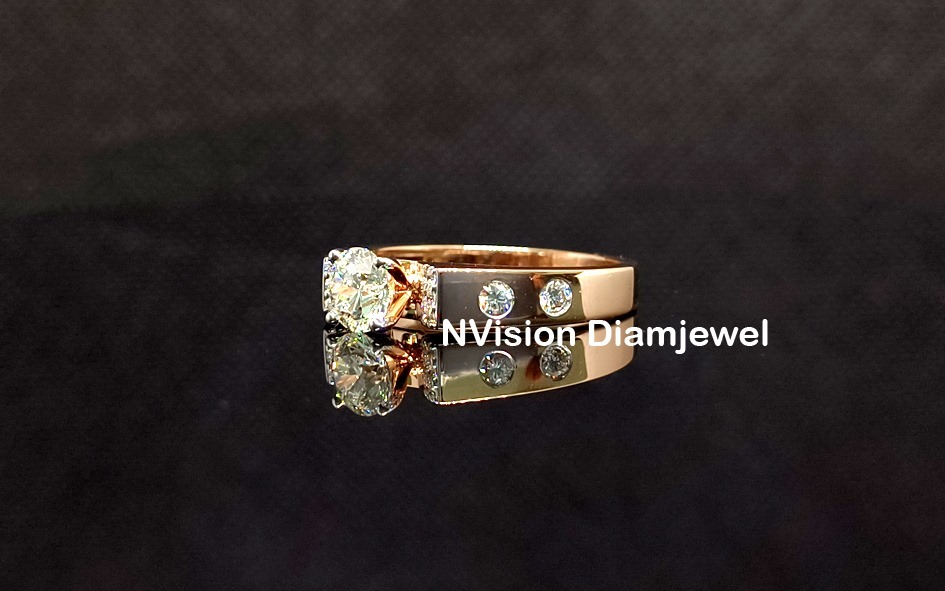 Natural Diamond Solitaire Nestled Ring Diamond Clarity: Vs1