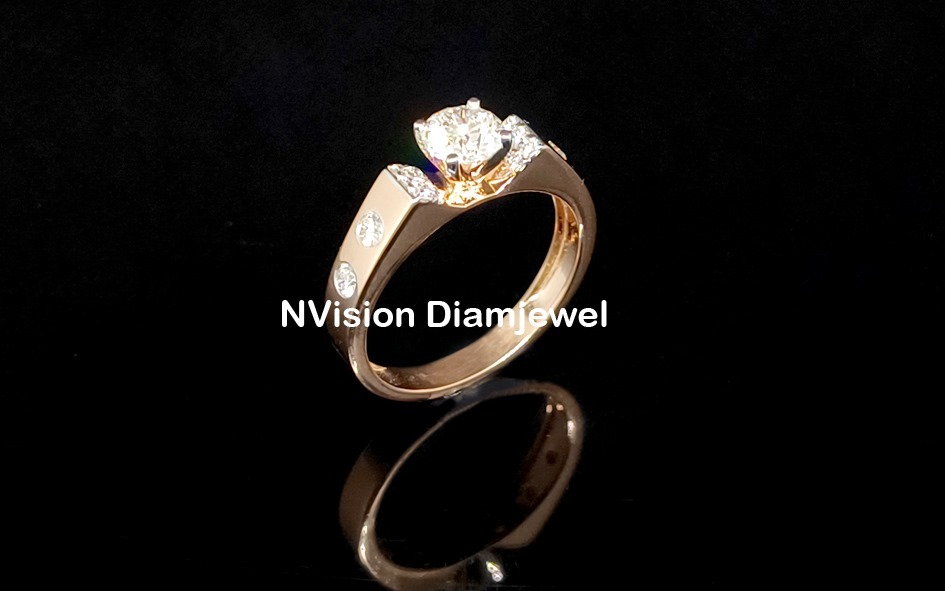 Natural Diamond Solitaire Nestled Ring Diamond Clarity: Vs1