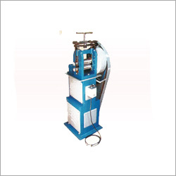 रोल फॉर्मिंग मशीन