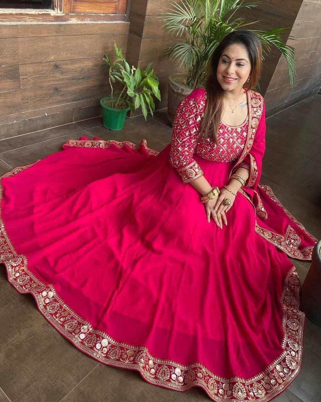 Georgette Gown - Fox Georgette, Size M/l/xl/xxl, 40 Inch Length, Embroidered With Sequins, Stylish Dupatta Fabrics