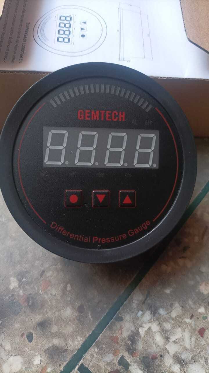 Gemtech Series 3000 Digital Differential Pressure Gauge - 4 Inch Display, Range 0 To 750 Pascal | High-precision Sensors, Anti-vibration, Multi-application Usage