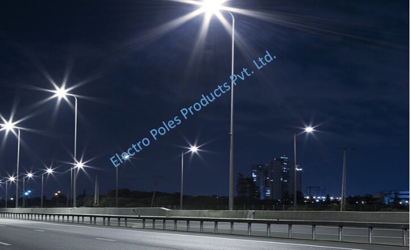 Aluminium Street Light Pole - Color: Silver