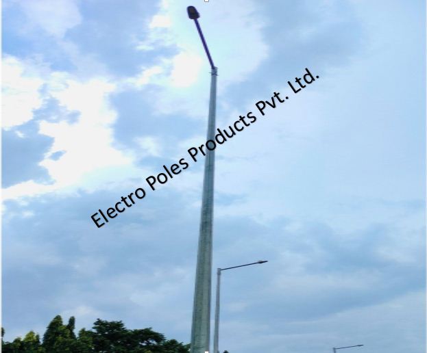 Aluminium Street Light Pole - Color: Silver