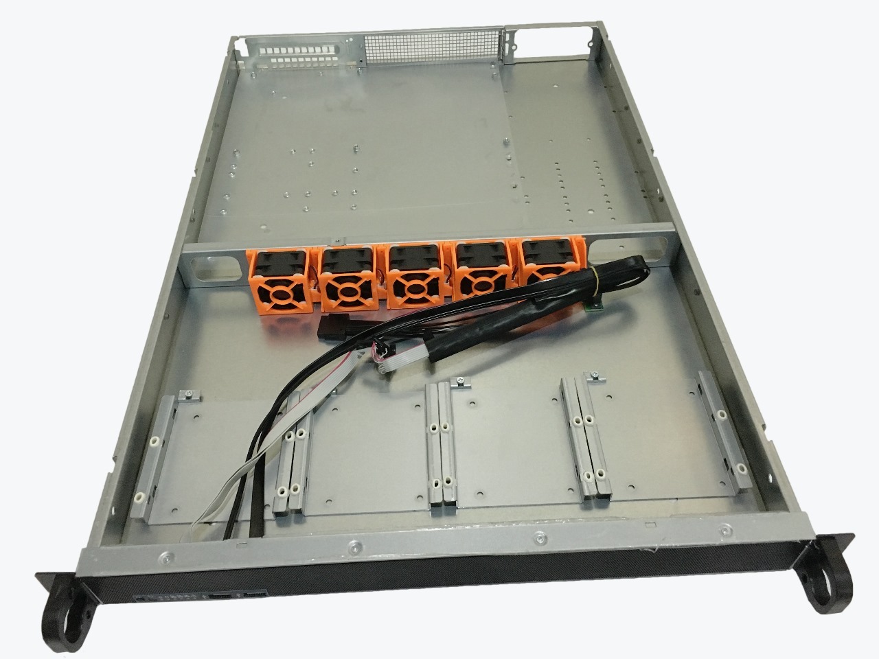 Sts 1u Industrial Rack Mount Chassis - Sgcc Material, 482(w) X 550(d) X 44.5(h)mm Dimensions, 1.2mm Thickness | Supports 4x 3.5-inch Hard Disks, 4x 4020 Fans, 1 Expansion Slot