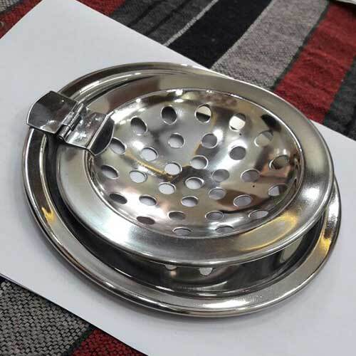 सिल्वर राउंड हिंग्स जाली