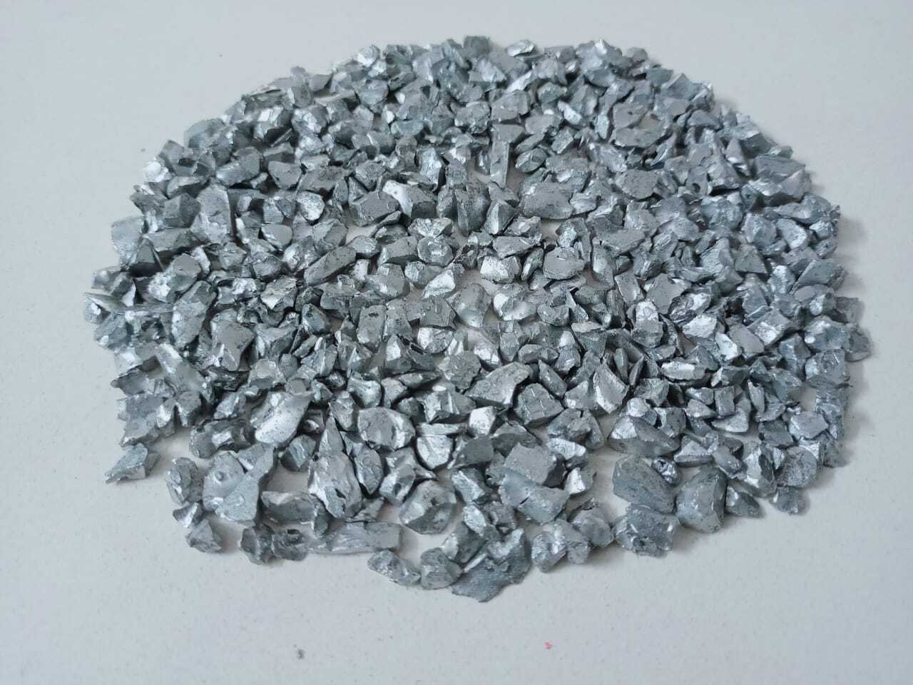 Premium Quality Silver Coated Metallic Glass Stone Crushed Chips