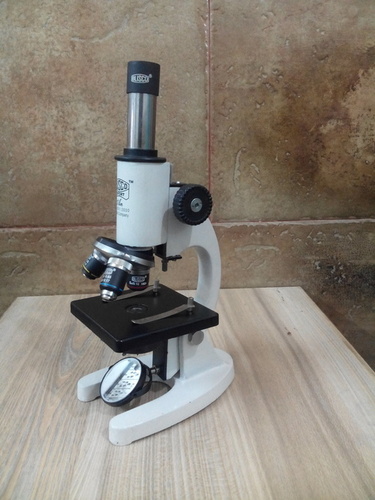 Triple Nose Microscope - Heavy Body, Monocular Tube Inclinable 90°, Mechanical Tube Length 160mm, Coarse Movement with Rack and Pinion, 100x100mm Stage | Trinocular Drawtube