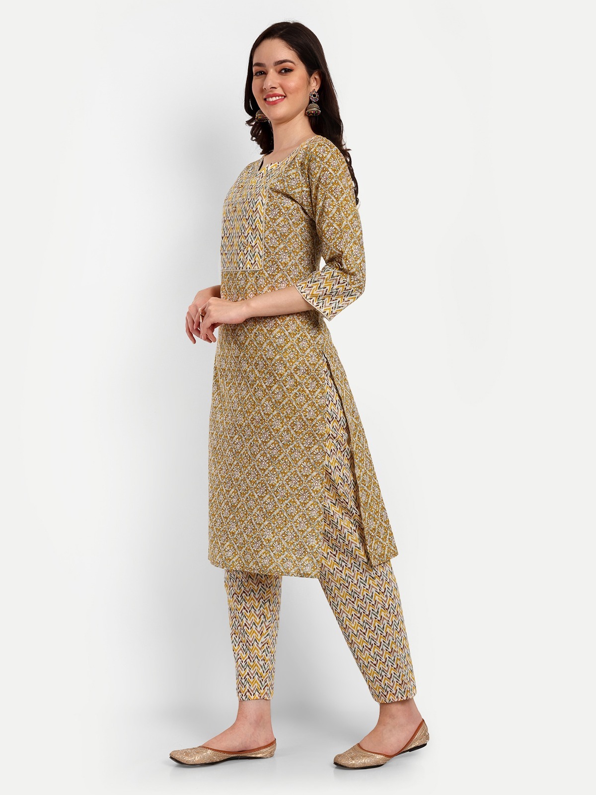 Yellow Kurti Pant Set With Dupatta - Decoration Material: Sequins