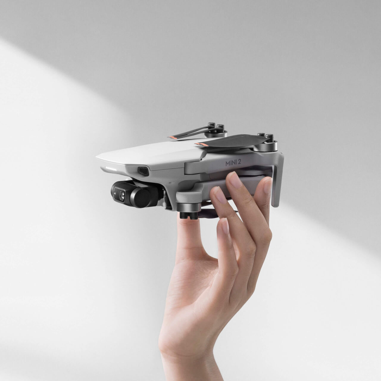 Dji Mini 2 Se Fly More Combo Drone Camera Camera Pixels: 12 Megapixel (Mp )