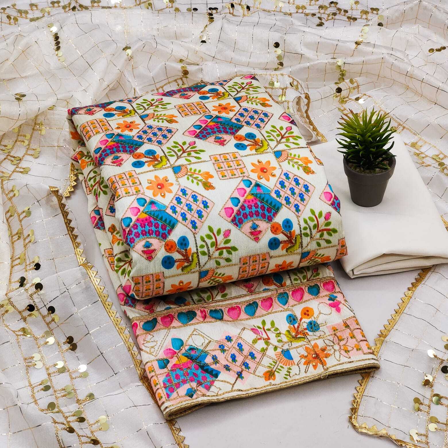 Dress Material - Premium Cotton Fabric, Soft Touch, Versatile For All Seasons, Ideal For Tailoring And Crafts