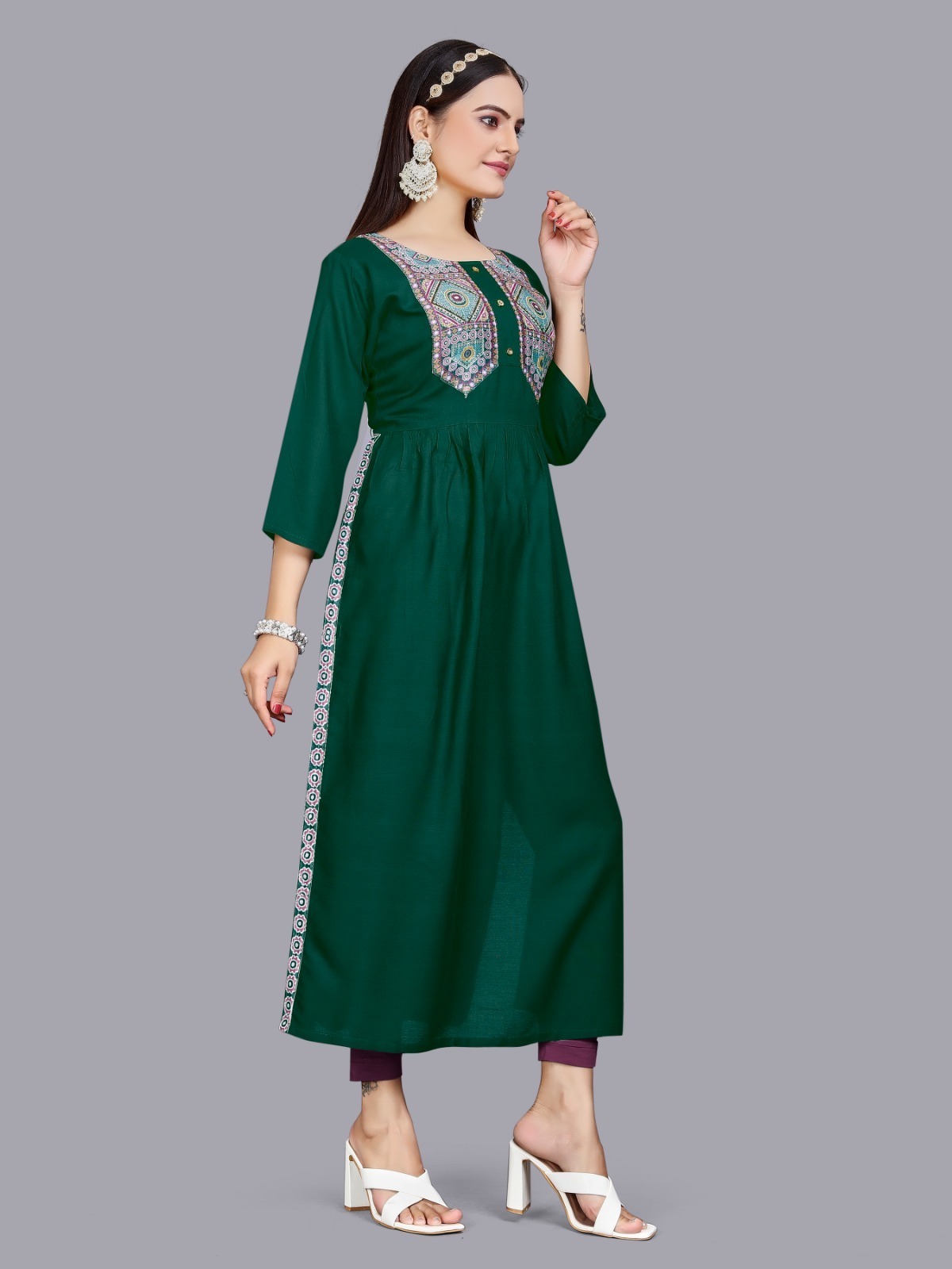 Nayra Cut Kurti