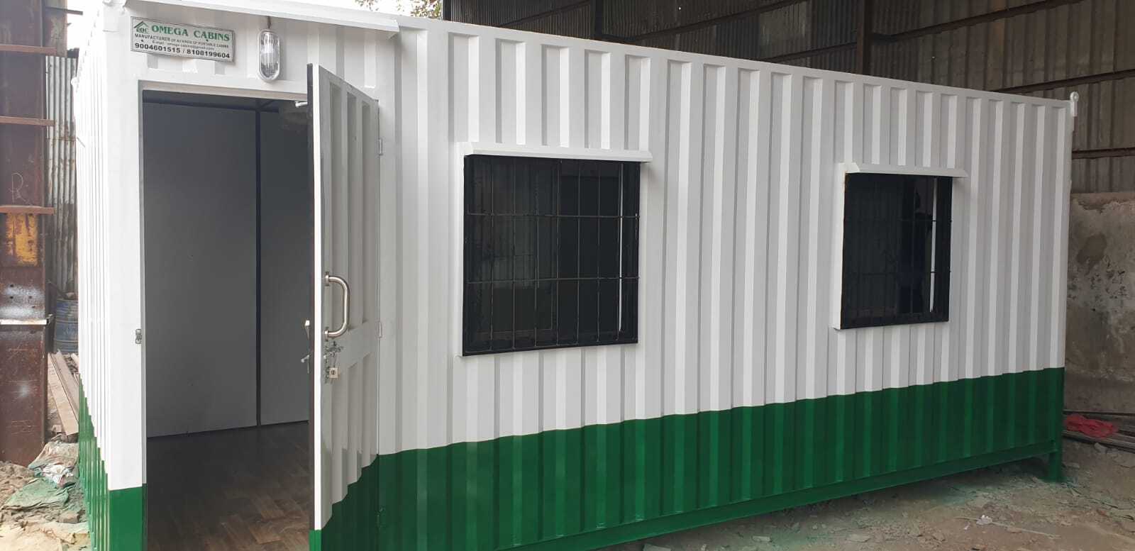 Labor Toilet Cabin - Color: White Green