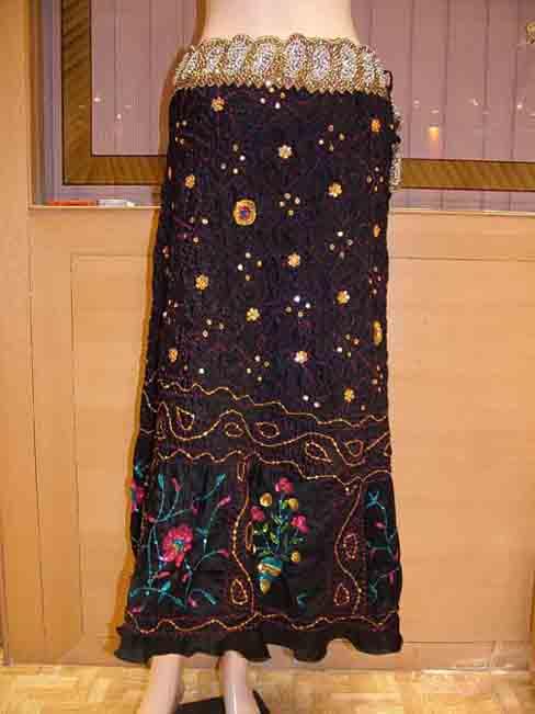 काला 100% रेशम साटन बंधेज स्कर्ट