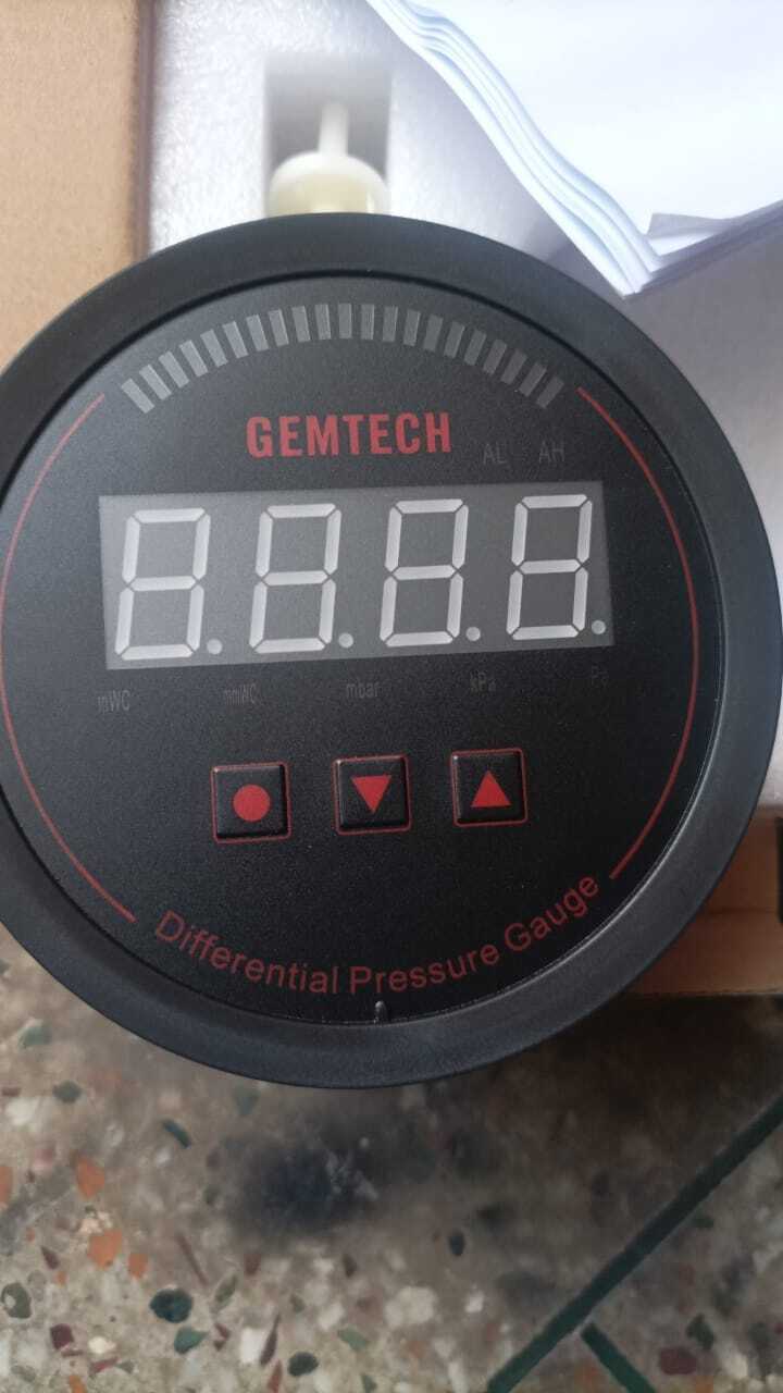 Gemtech Series 3000 Digital Pressure Gauge With Alarm Range 0 To 0.250 Inch W.c