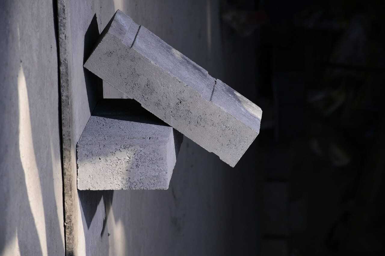 Eco- Concrete Blocks - Cement Type: Common Cement