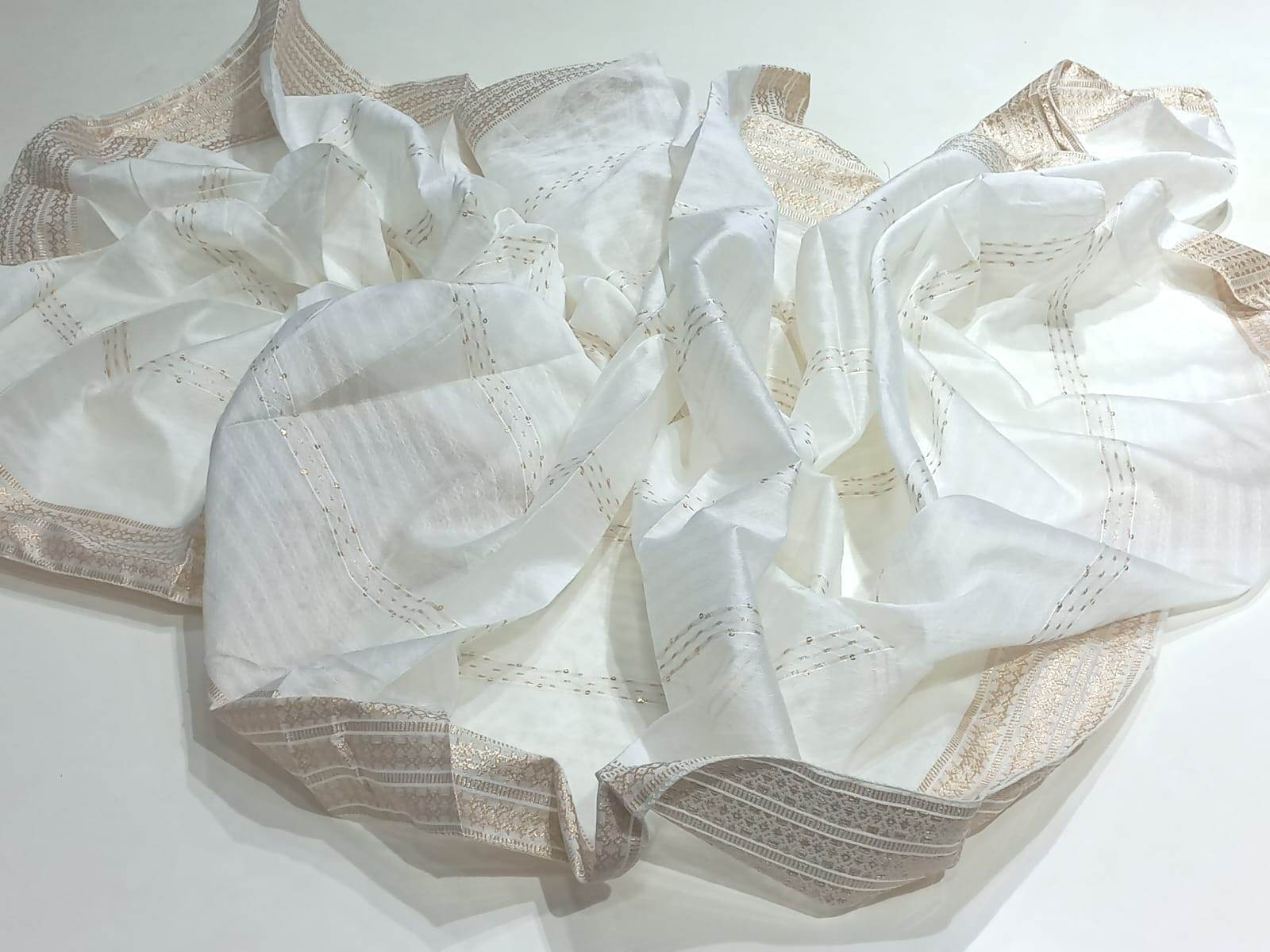 Dyeable Cotton Jacquard Dupatta - 2.5 Meter Length, White Base With Elegant Traditional Design And Versatile Styling Options