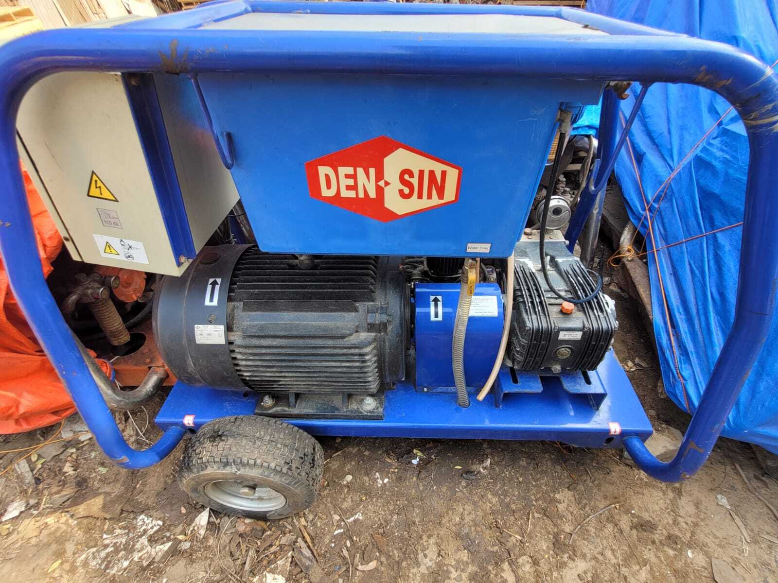 Den-sin High Pressure Hydro Blasting Machine - Flow Rate: 1200 Rpm