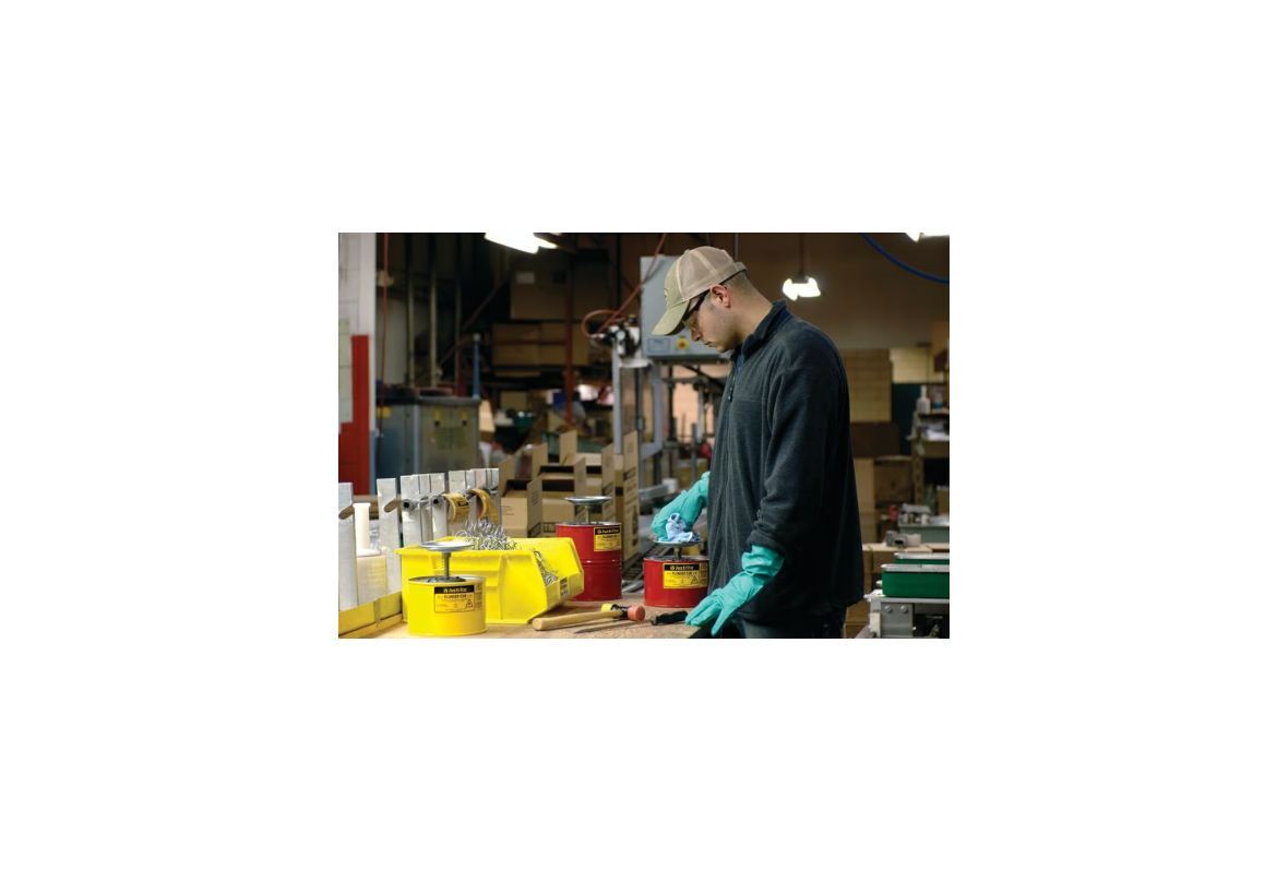 Plunger Dispensing Flame Arrester Red 10218 - Chemically Resistant Ryton And Brass, Perforated Upper Pan With Molded Edge Protector