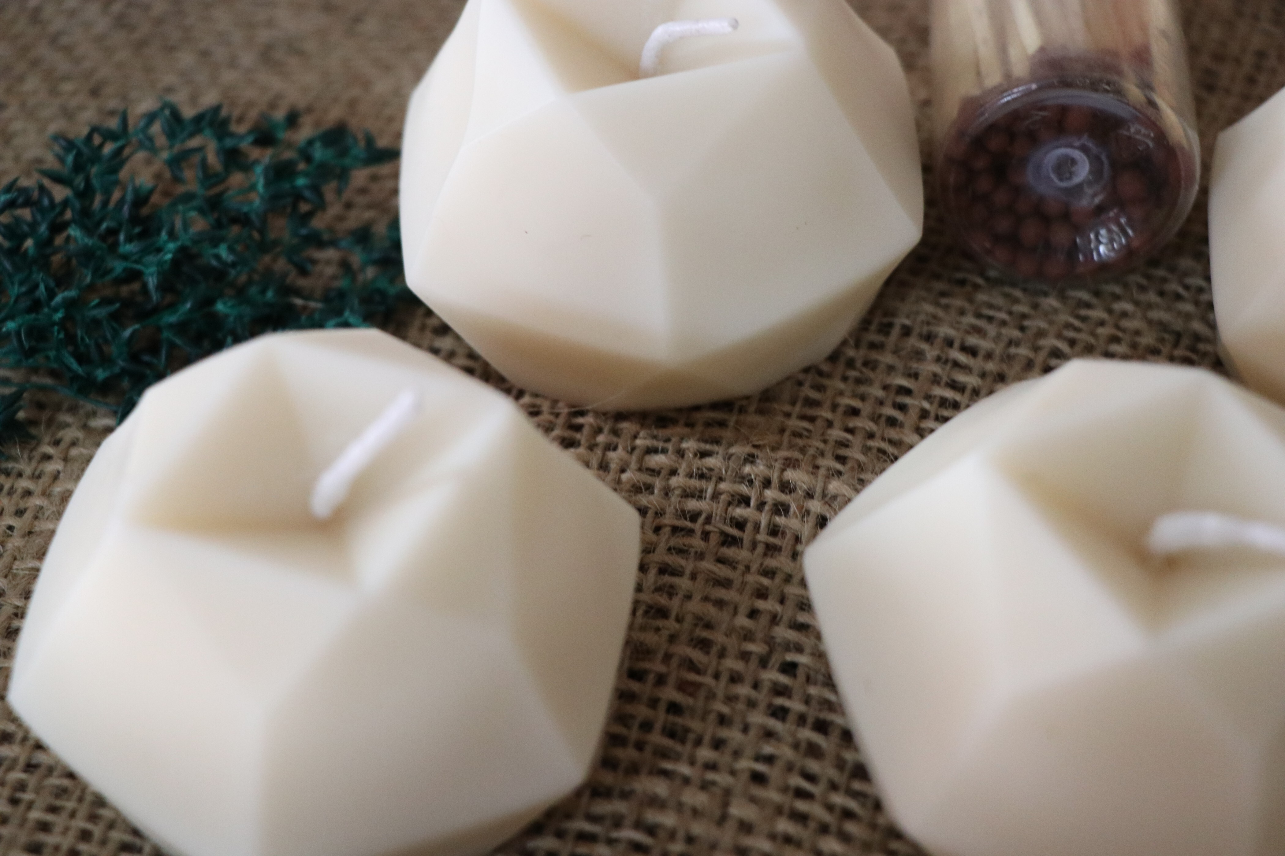 Diamond Cube Soy Wax Scented Candle - 75gm, White Color, Handmade Artistry | Enchanting Fragrance For Home Decoration, Parties, Weddings