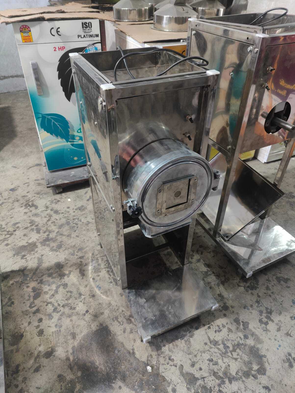 2 Hp Ss Pulverizer Machine - Color: Silver