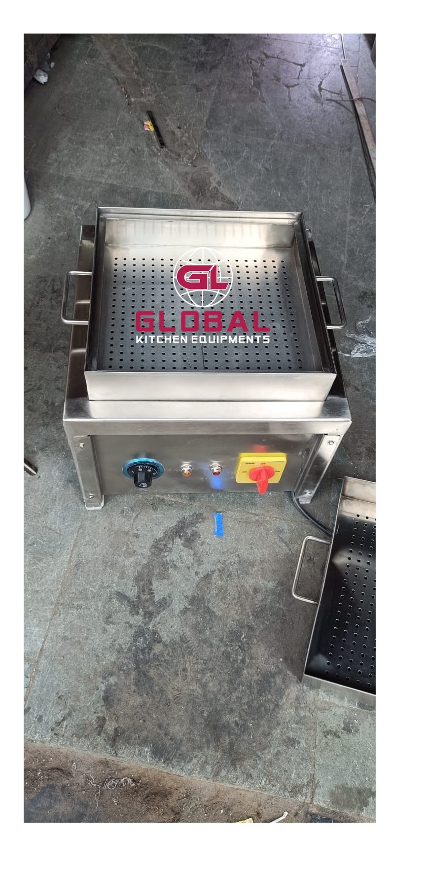 Customized Stainless Steel Dim Sum Steamer - 16"x16"x16" Size, 2.5kw Power Consumption | Electric, Removable Perforated Basket Included