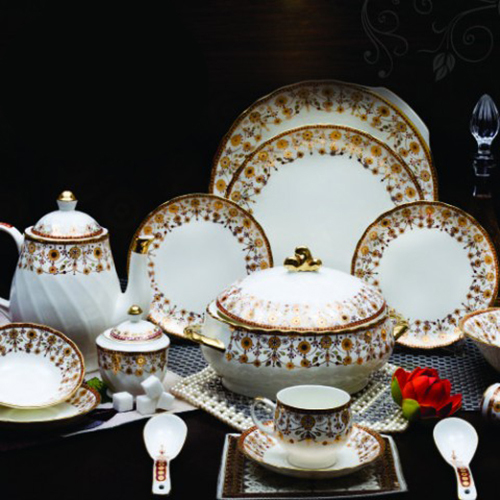 Ceramic Dinner Set 19 - Durable Ceramic, 19-piece Collection, Elegant Black Finish | Versatile For Home & Hotel Use, Microwave & Oven Safe