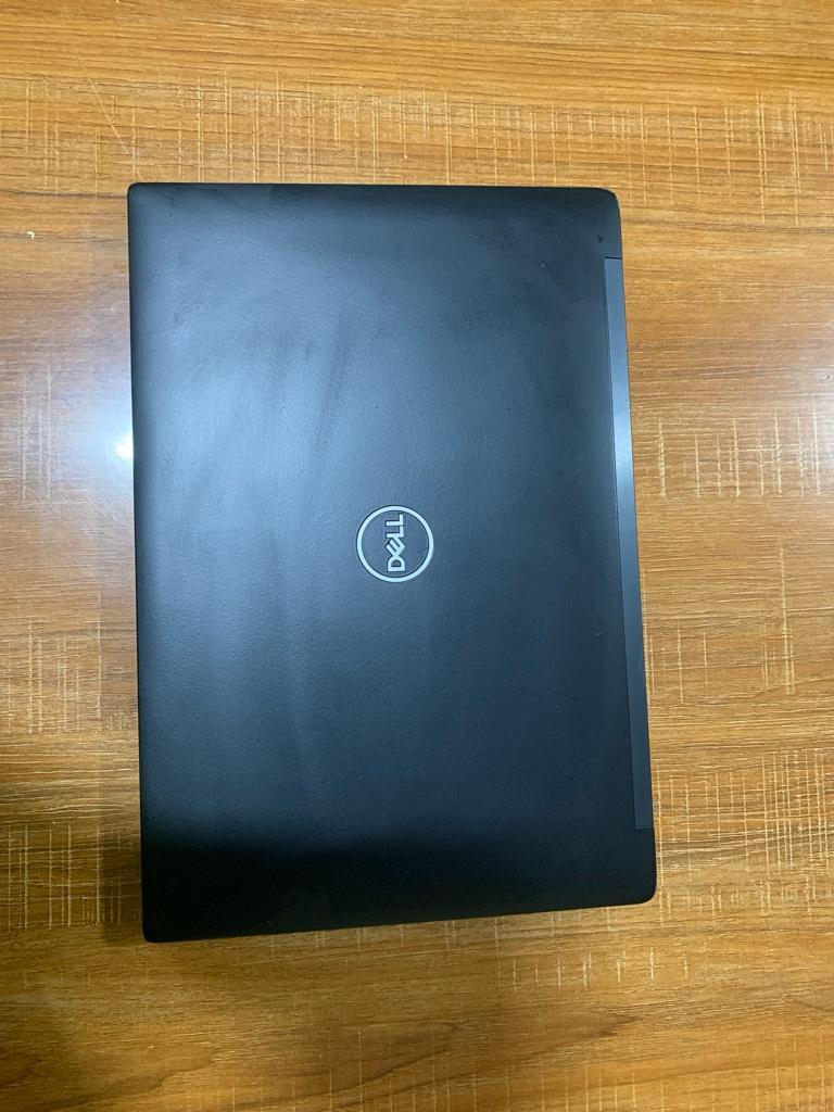 Dell Latitude 7390