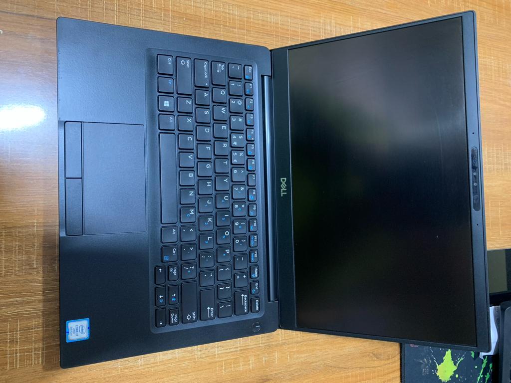 Dell Latitude 7390