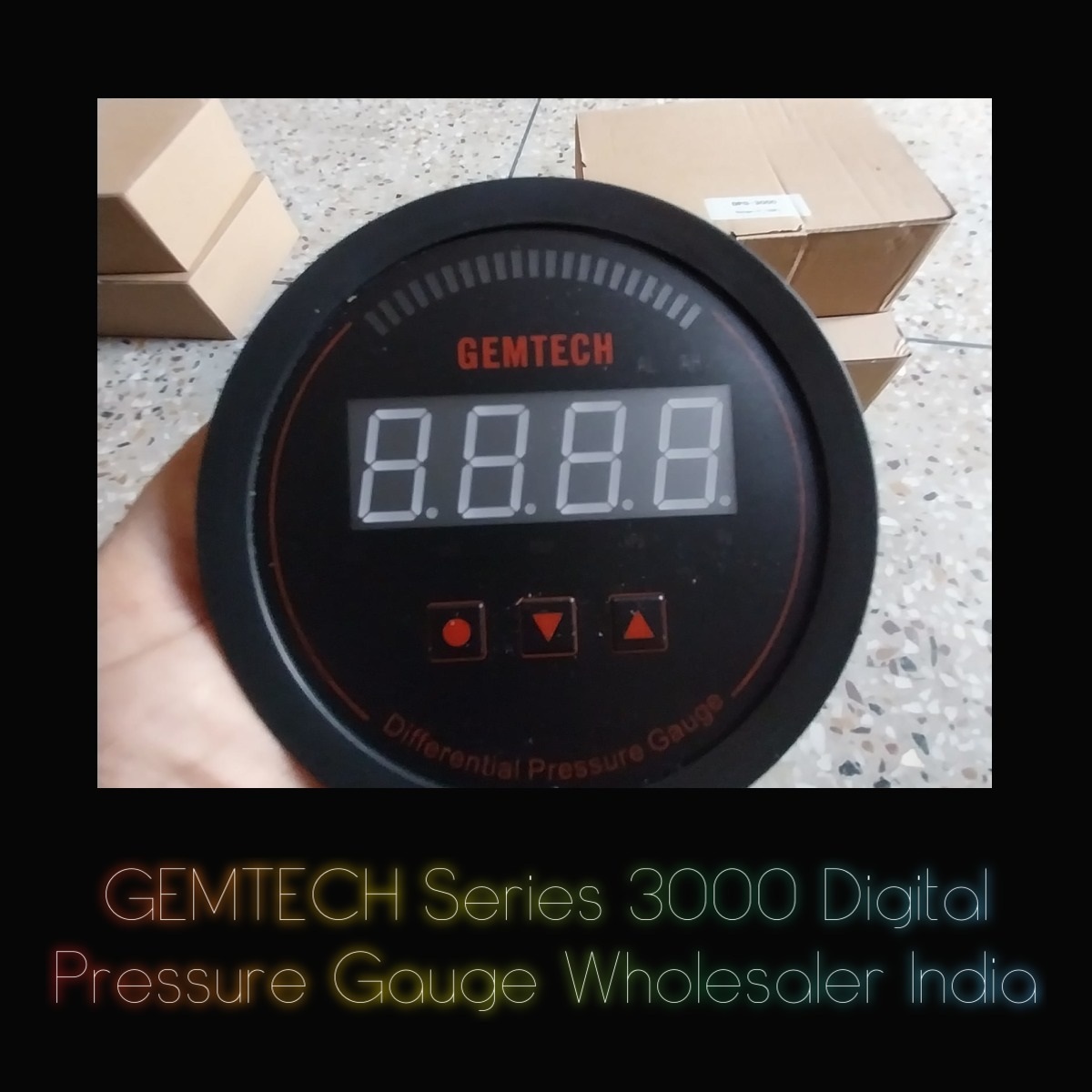 Gemtech Series 3000 Digital Pressure Gauge With Alarm Range 0 To 5.000 Mbar - Color: Black