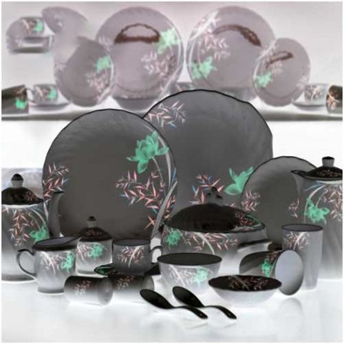 Ceramic Dinner Plate 33 - Color: White