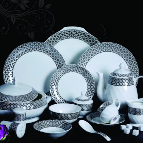 Ceramic Dinner Set 38 - Durable Ceramic, Set Of 38 Piece Dinnerware, Elegant Black Design , Versatile For Home And Hotel Use