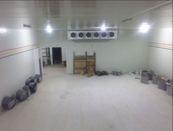 Cold Storage Structure - Steel & Aluminum, Spacious Luxurious Rooms | Insulated With Glass Wool, Sliding Windows, Custom Colors