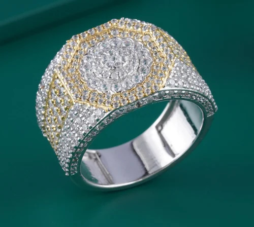 Round Gold Diamond Ring