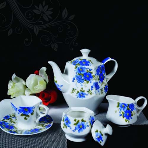 Ceramic Tea Set 6 - Ceramic Material, Includes Teapot And Cups, Elegant Design For Traditional Tea Serving, Cultural Influences