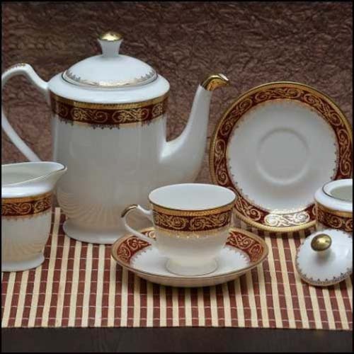 Ceramic Tea Set 30 - Ceramic Material, Elegant 6-piece Design, Glossy Finish, Includes Teapot And Cups, Cultural Style Influences
