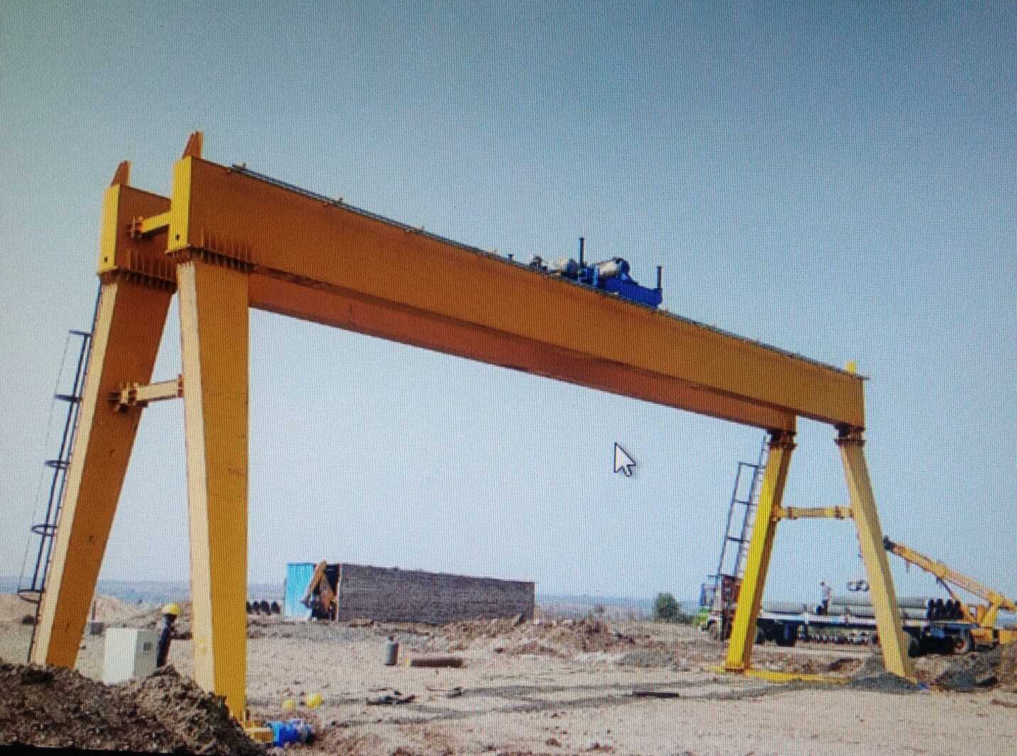 Heavy Duty Gantry Cranes Usage: Industrial