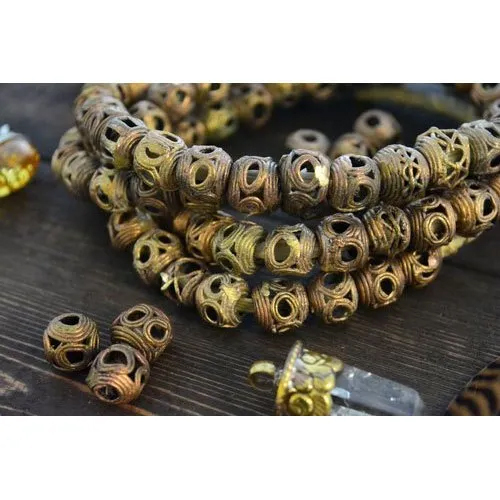 Solid Brass Beads - Pure Brass Material, Various Sizes Available, Elegant Golden Color, Customizable Weight Options