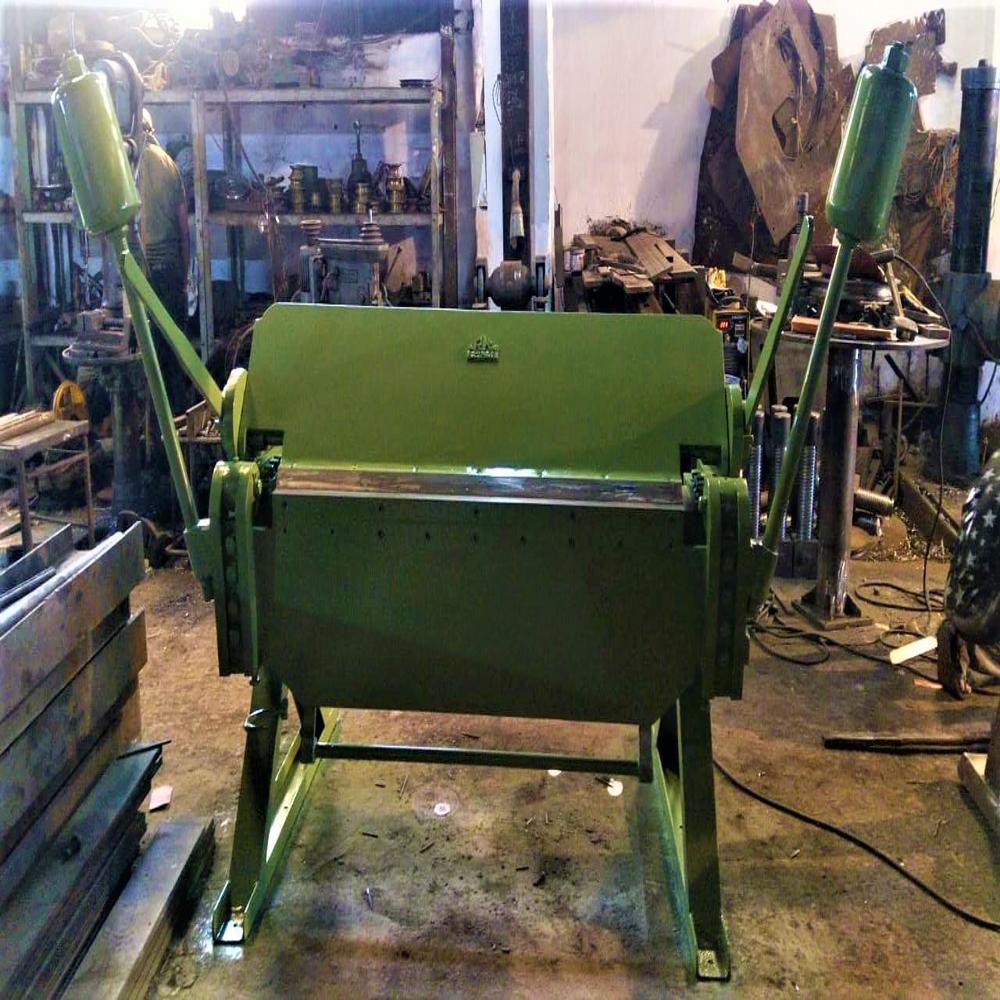 ग्रीन 4 फीट यूनिवर्सल शीट फोल्डिंग मशीन