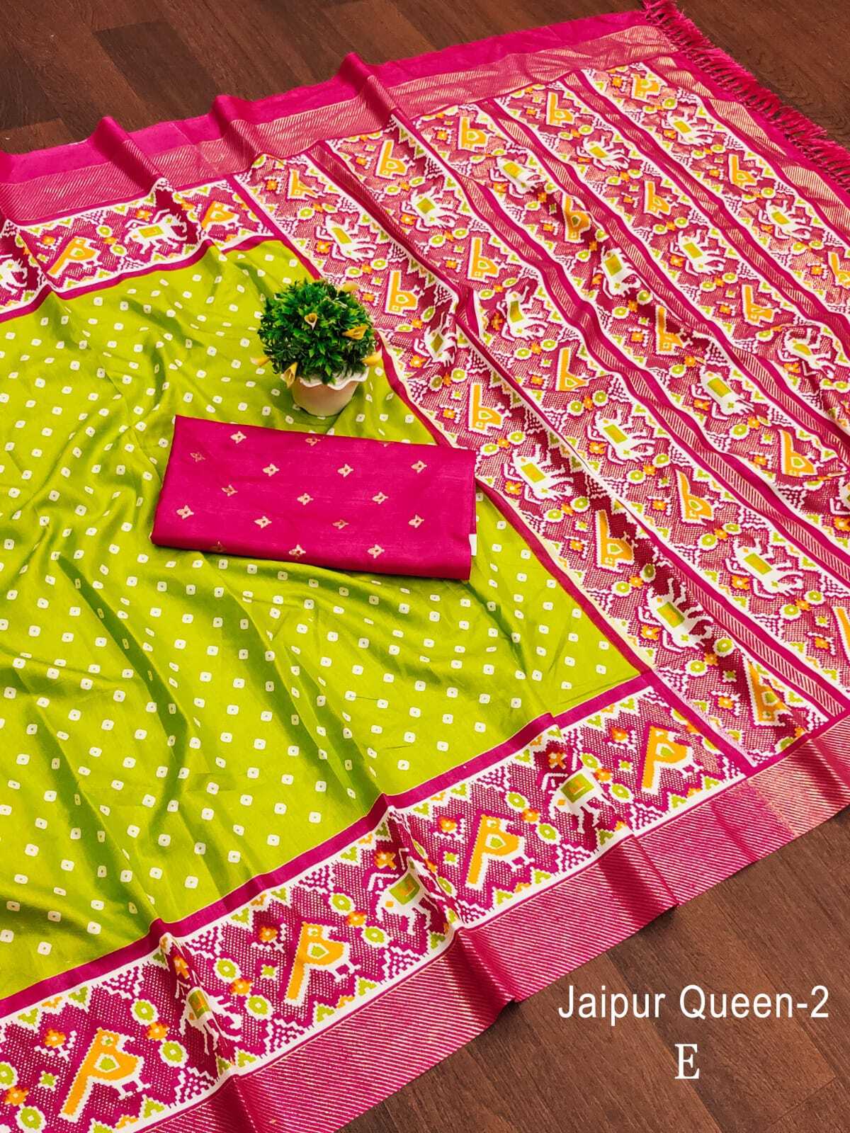 Silk Saree - Soft Pure Dola Silk, Kalamkari Patola Digital Print, Gold Zari Foil Border, Ethnic Style, Stunning Kalamkari Printed Body & Pallu