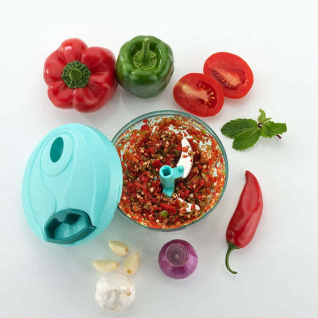 Handy Mini Plastic Vegetable Chopper Cutter