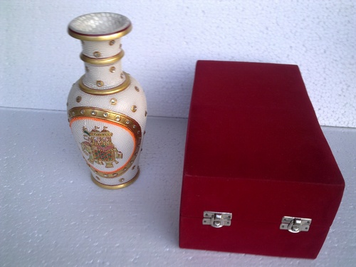 मखमल बॉक्स के साथ संगमरमर फूल फूलदान 9 ''